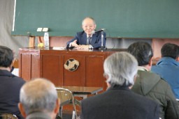 先進事例などを参考にまちづくりを考えた講演会