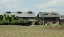 伊勢崎市境島村に残る大型養蚕農家