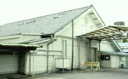 近代化産業遺産の認定を受けた旧新町屑糸紡績所