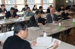 計画策定の方針などを協議した専門委員会