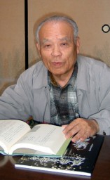 「調査は、養蚕農家の視線に近い姿勢をと心がけた」と語る阪本さん