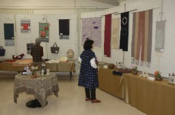 会員たちの作品が展示された会場